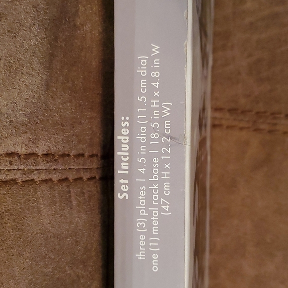 Encore wall plate hangers - Picture 2 of 2